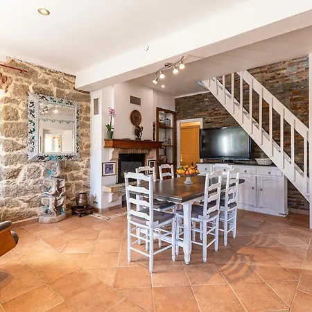 Vakantiehuis Suarella Paradisu - Maison Climatisee Avec Piscine